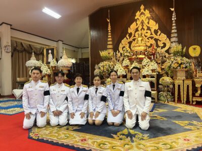 พิธีถวายน้ำสรงพระศพ เบื้องหน้าพระรูปสมเด็จพระเจ้าลูกเธอ เจ้าฟ้าพัชรกิติยาภา นเรนทิราเทพยวดี กรมหลวงราชสาริณีสิริพัชร มหาวัชรราชธิดา